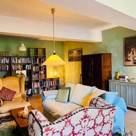 Les Contes Oda ve Kahvaltı *