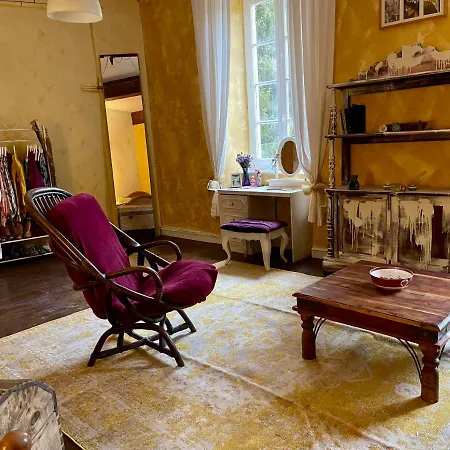 Les Contes Oda ve Kahvaltı *