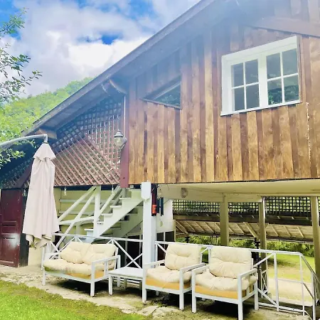 Oda ve Kahvaltı Les Contes