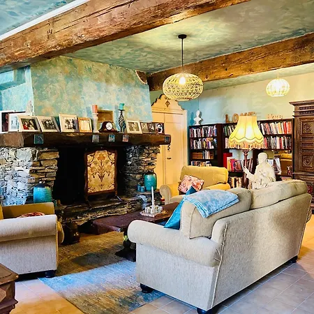 Oda ve Kahvaltı Les Contes