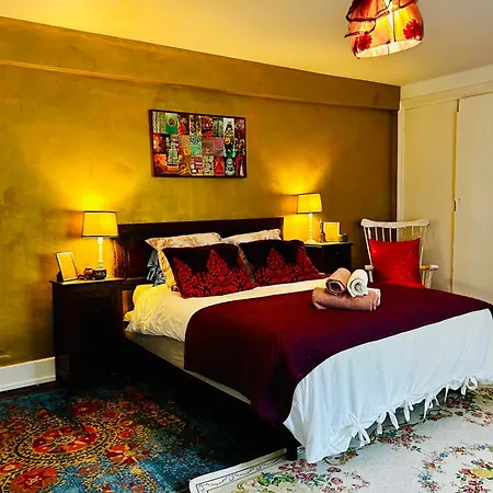 Oda ve Kahvaltı Les Contes