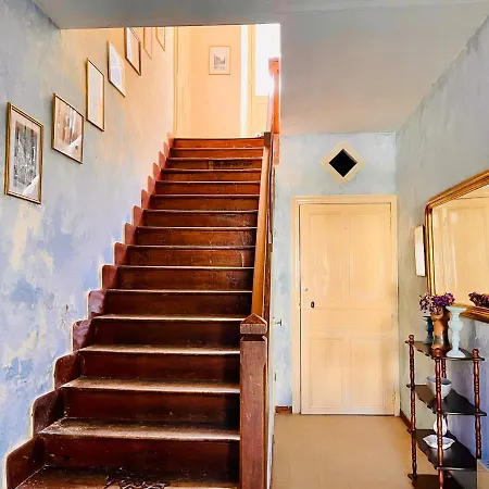 Alojamento de Acomodação e Pequeno-almoço Les Contes