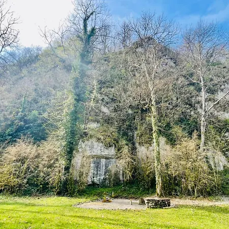 Alojamento de Acomodação e Pequeno-almoço Les Contes Fougax-et-Barrineuf