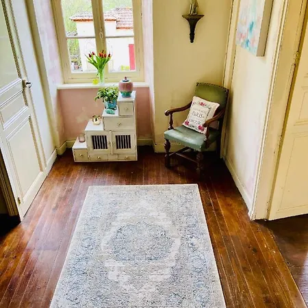 Couette-café Les Contes Fougax-et-Barrineuf